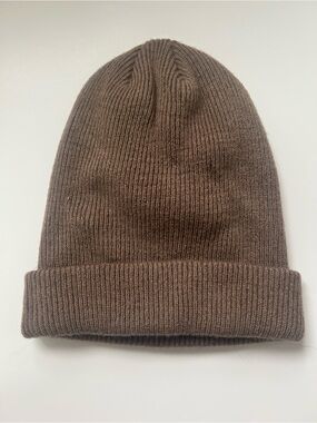 Five1Four Supply Co. Recycled Cashmere and Wool beanie tuque hat made in Canada
